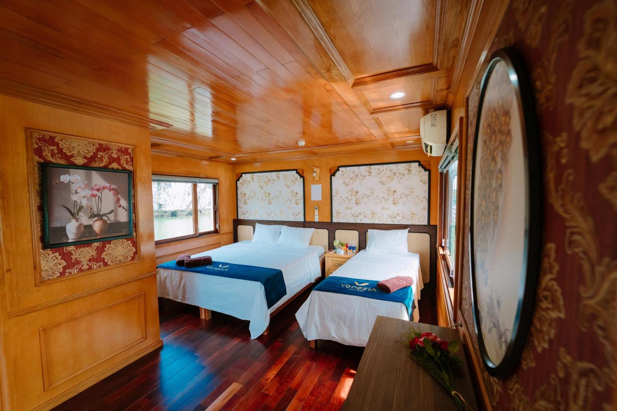 Hotel Venezia Cruises Ha Long Zewnętrze zdjęcie