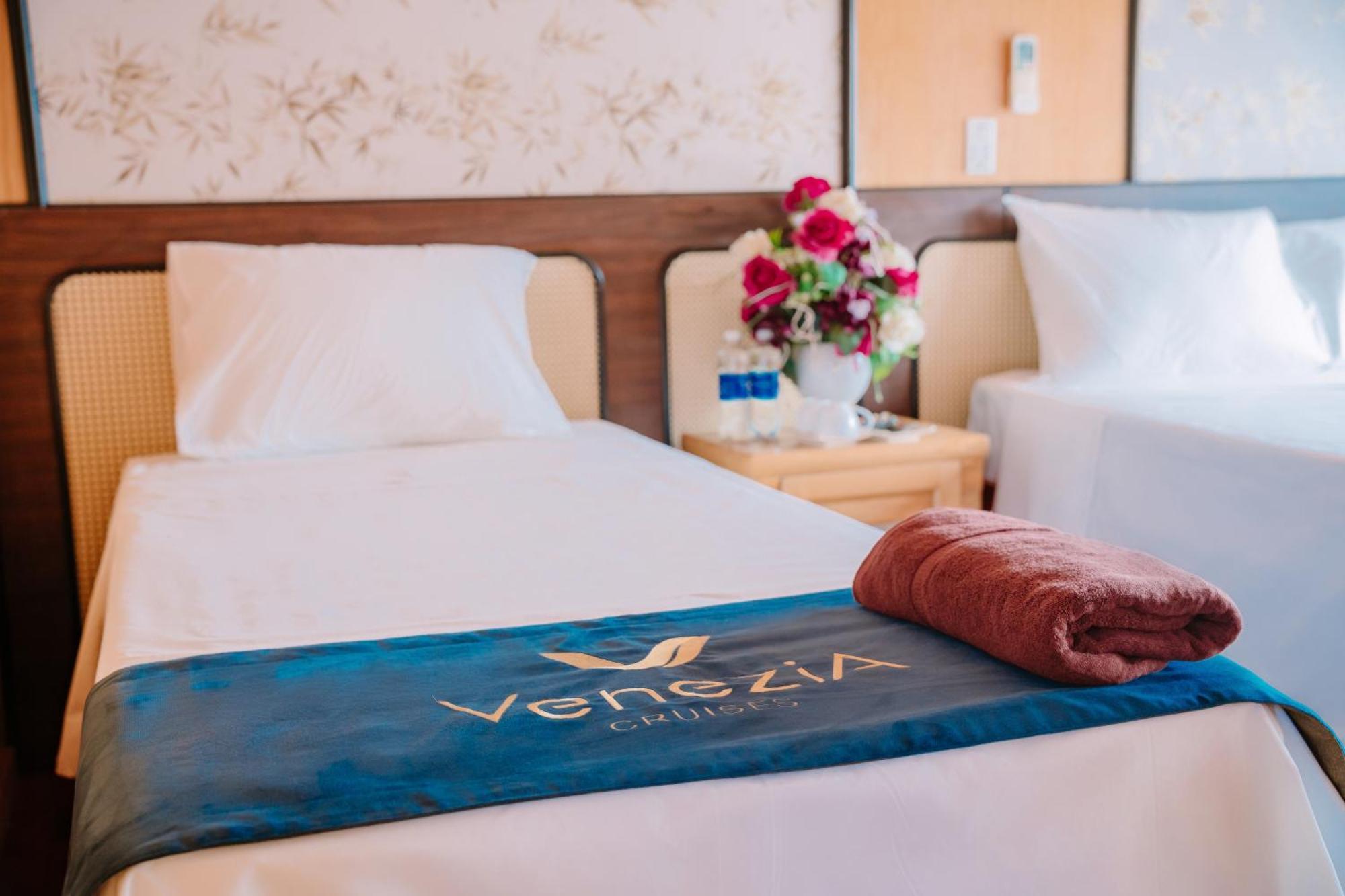 Hotel Venezia Cruises Ha Long Zewnętrze zdjęcie